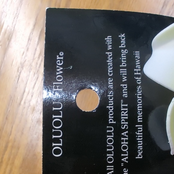 Puka Shell Necklace & Hair Clip - Picture 6 of 7